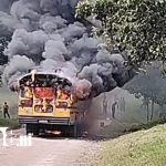 Bus se incendia en plena marcha en Waslala: pasajeros logran escapar a tiempo Foto: Instantes de pánico en Waslala /TN8