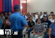 Foto: Capacitación a bomberos previo a diciembre / TN8