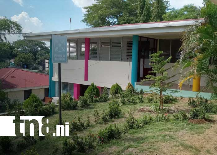 Foto: Nuevo centro de idiomas Brian Wilson / TN8