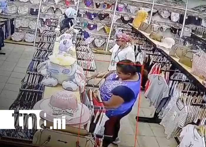 Foto: Gancheras hacen de las suyas en una tienda de Managua / TN8