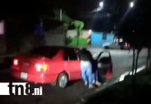 Tensión en un barrio de Managua: Agresión, vehículo en marcha y gritos en una discusión Foto: Agresión y escándalo en un barrio de Managua / TN8
