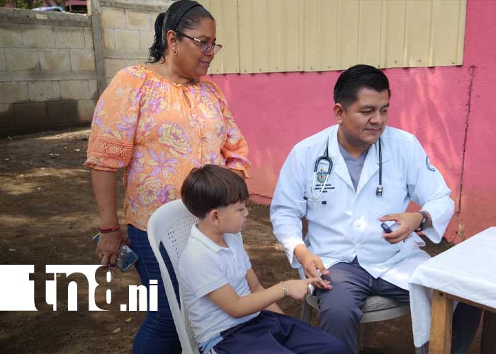 Foto: Feria de salud en el barrio Bóer, en Managua / TN8
