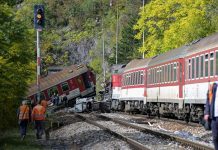 Choque frontal de trenes en Eslovaquia deja decenas de heridos Foto: Choque frontal de trenes en Eslovaquia deja decenas de heridos /Cortesía