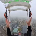 No apto para cardíacos: salto extremo desde 230 metros en Polonia