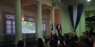 Foto: Noche literaria en honor a Gabriela Mistral / TN8
