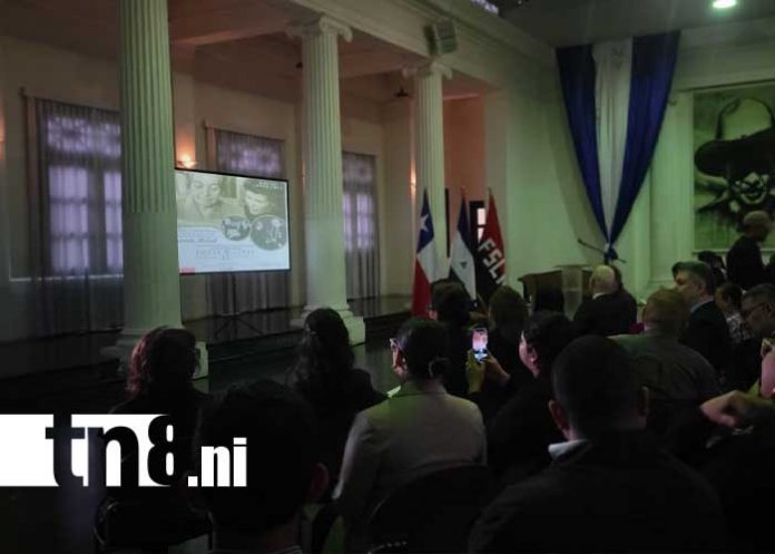 Foto: Noche literaria en honor a Gabriela Mistral / TN8 Foto: Noche literaria en honor a Gabriela Mistral / TN8