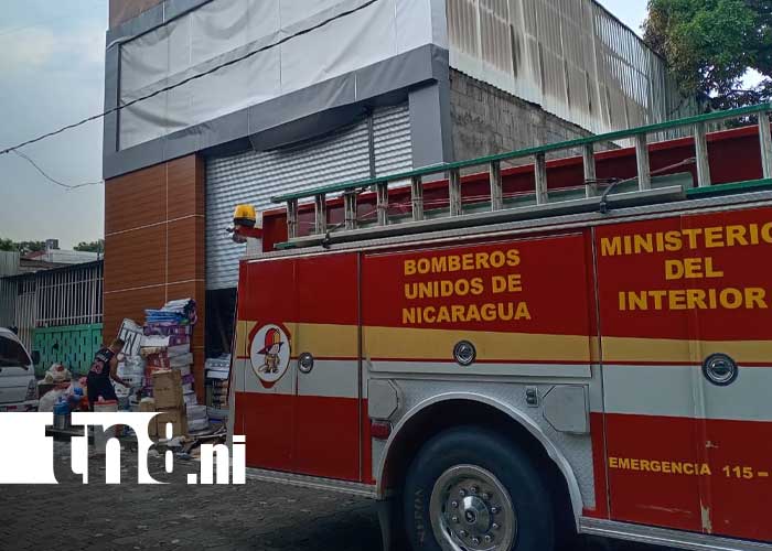 Foto: Grandes pérdidas por incendio en bodega del barrio Costa Rica, Managua / TN8