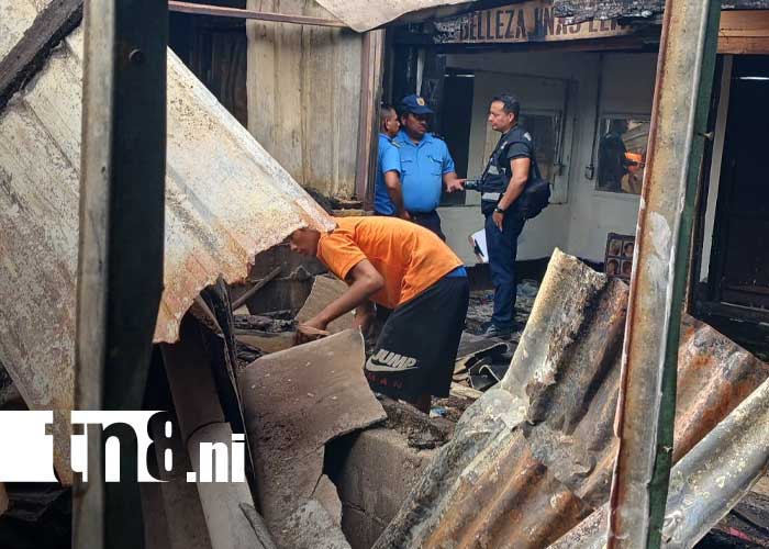 Foto: Afectaciones tras incendio en el Mercado Oriental / TN8