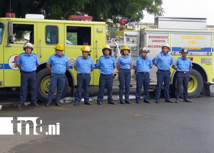 Foto: Bomberos activan plan de seguridad para Día de los Fieles Difuntos /TN8 Foto: Bomberos activan plan de seguridad para Día de los Fieles Difuntos /TN8
