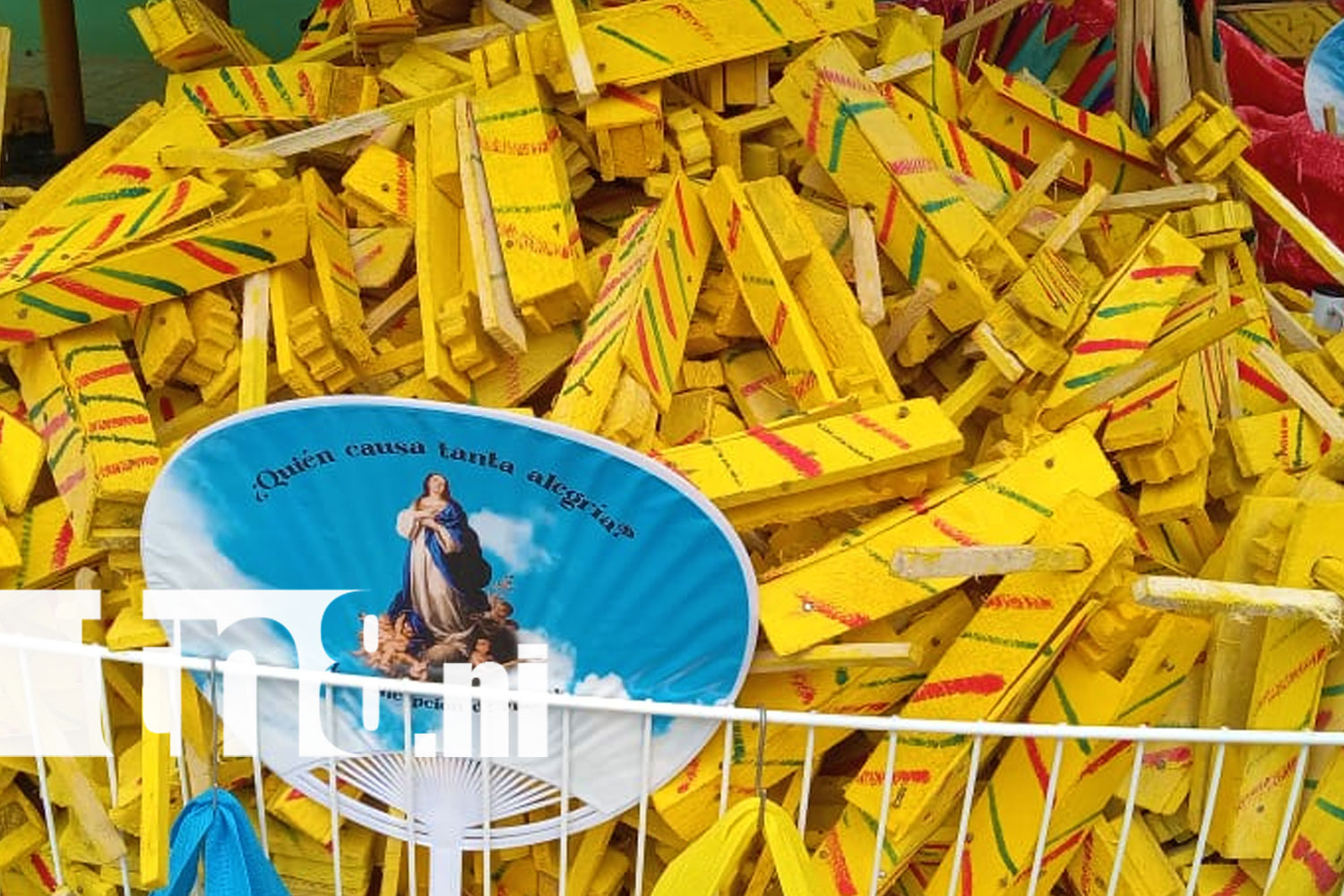 Foto: Mercados en Managua se llenan de color y tradición/ TN8
