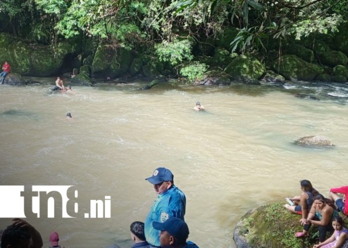 Foto: Búsqueda de adolescente en Río Plata, Nueva Guinea /TN8 Foto: Búsqueda de adolescente en Río Plata, Nueva Guinea /TN8
