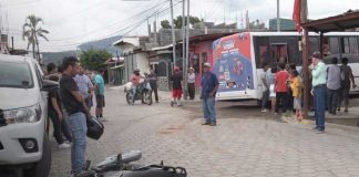 Foto: Accidente tenso en un barrio de Estelí con bus y moto / TN8
