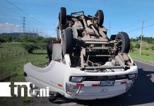 Foto: Vuelco de camión en carretera Managua - Boaco / TN8