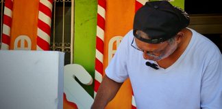 Foto: Fábrica de altares de la purísima y adornos navideños, abastecida de pedidos en Rivas/TN8