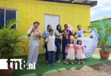 Foto: Familias de Managua estrenan casa /TN8