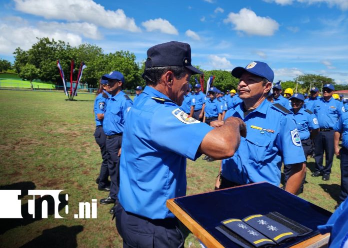 1 Foto: Ministerio del Interior asciende en grados a 1,072 compañeras y compañeros a nivel nacional/TN8