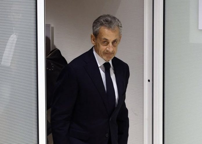 Foto: Nicolas Sarkozy expresidente, sale de prisión temporalmente/Cortesía