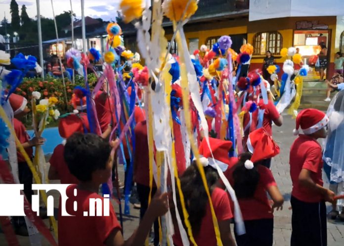 Foto: Ometepe se llena de color y alegría con su carnaval navideño/TN8