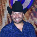Foto: Julión Álvarez rompe celular de fan en pleno concierto y se hace viral/Cortesía