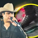 Foto: Julión Álvarez rompe un teléfono sin darse cuenta/Cortesía