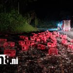 Foto: Cabezal pierde carga y hiere a tres, incluyendo un menor en Río Blanco / TN8
