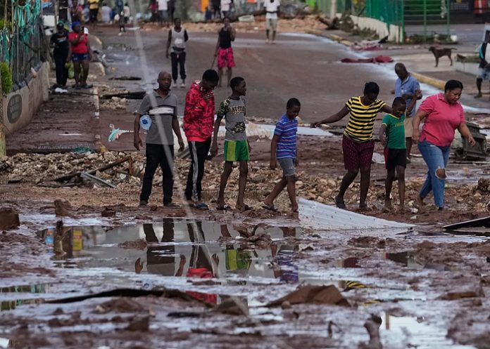 Foto: Aumentan a 28 los muertos en Jamaica tras el paso del huracán Melissa / Cortesía