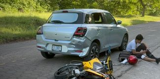 Foto: Dos motociclistas resultan heridos tras chocar contra vehículo en La Libertad – Juigalpa/TN8