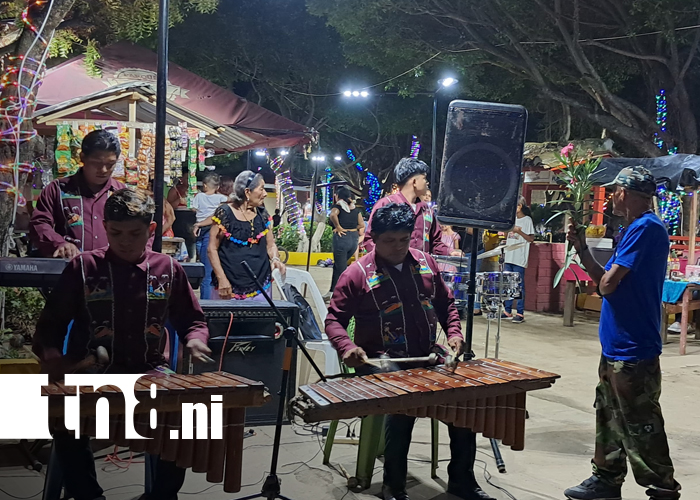 Foto: Familias de Nandaime celebran la inauguración del altar principal a María Concepción/TN8