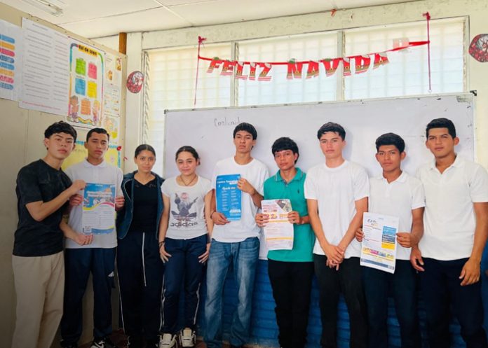 Foto: Educación universitaria gratuita llega a los jóvenes de secundaria/Cortesía