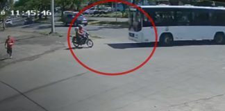 Foto: “Intersección de la muerte”: bus impacta a motociclista en el barrio Carlos Marx (VIDEO) / TN8
