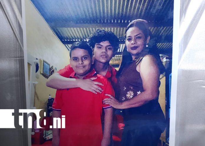 Foto: Familiares exigen justicia tras fatal accidente en la Carretera Nueva a León, Managua/TN8