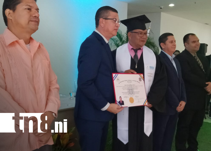 Foto: 37 docentes del MINED culminan maestría en educación inclusiva/TN8