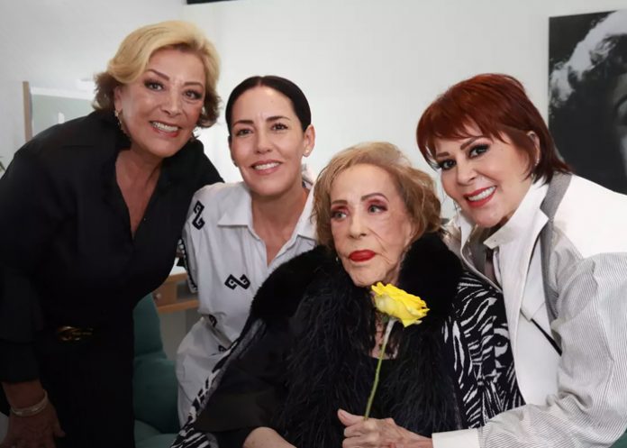 Foto: Homenaje a Silvia Pinal /cortesía