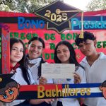Foto: Nicaragua entrega más de 70 mil bonos presidenciales a bachilleres /Cortesía