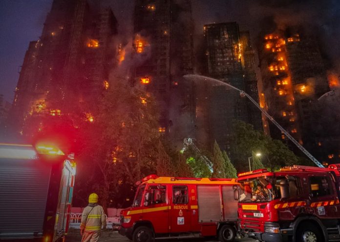 Foto: Hong Kong: 13 muertos y más de 700 evacuados tras incendio en Tai Po/TN8