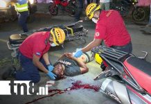 Supuesto delincuente resulta lesionado al caer de su motocicleta mientras huía en Managua Foto: Delincuente queda lesionado en pleno Managua/TN8