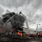 Tras siete horas de trabajo, logran contener infernal incendio en Costa Rica Foto: Incendio en almacén fiscal de Costa Rica /Cortesía