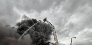 Foto: Incendio en almacén fiscal de Costa Rica /Cortesía