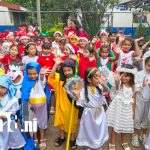 Foto: Niños del Colegio Bella Cruz dan la bienvenida a la Navidad /TN8