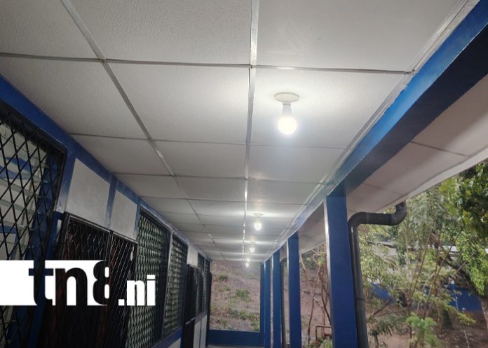Foto: iriá estrena mejoras en el centro escolar/TN8