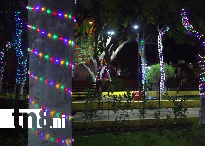 Foto: Nandaime da la bienvenida a la Navidad con luces, música y alegría familiar/TN8