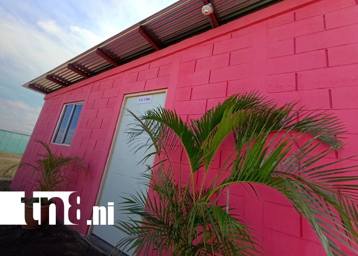 Foto: Familias de Managua estrenan casa /TN8