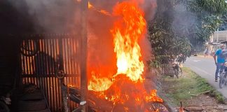 Foto: Moto queda reducida a cenizas en un taller de mecánica en San Ramón, Matagalpa/TN8