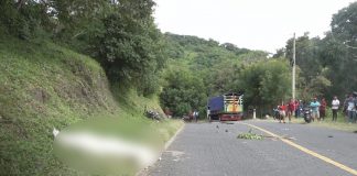 Foto: Tragedia en Jinotega: joven motociclista muere al chocar contra un camión/TN8