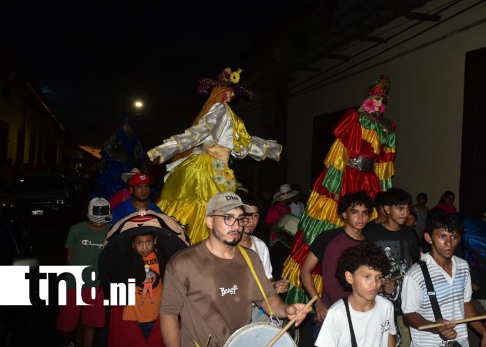Foto: León da inicio a la temporada de Gigantonas celebrando su arte y tradición popular/TN8