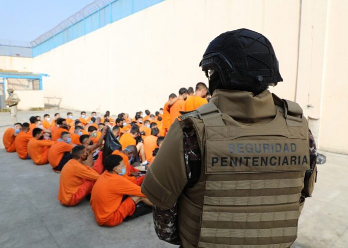 Foto: 27 internos mueren en la cárcel de Ecuardor/Cortesía