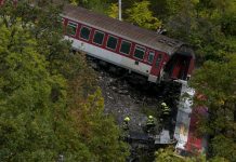 Brutal choque de trenes en Eslovaquia deja 79 heridos Foto: Decenas de heridos al colisionar dos trenes en Eslovaquia /Cortesía