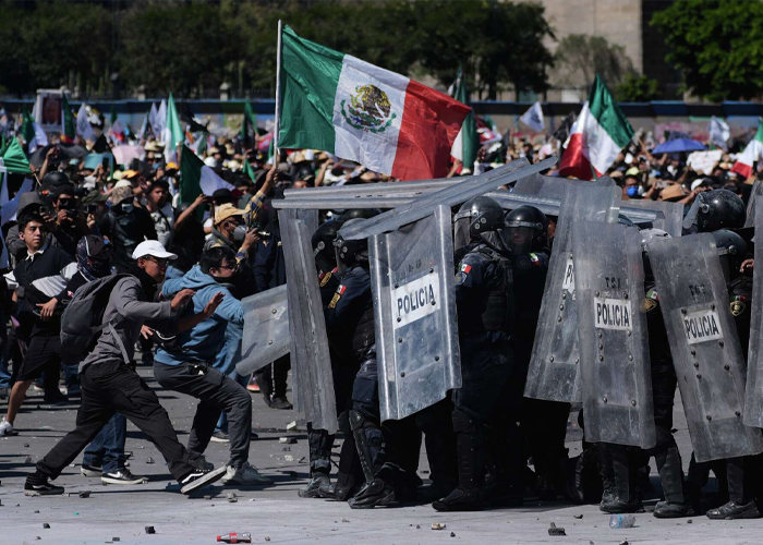 Foto: Marcha de la Generación Z genera enfrentamientos en México/ Cortesía