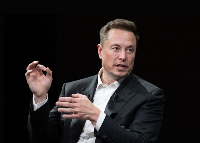 Foto: Elon Musk habla del cometa más extraño/ Cortesía