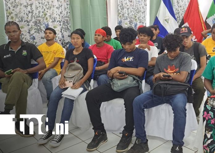 Foto: Juventud Sandinista de Bilwi honra el legado de Fidel Castro/TN8